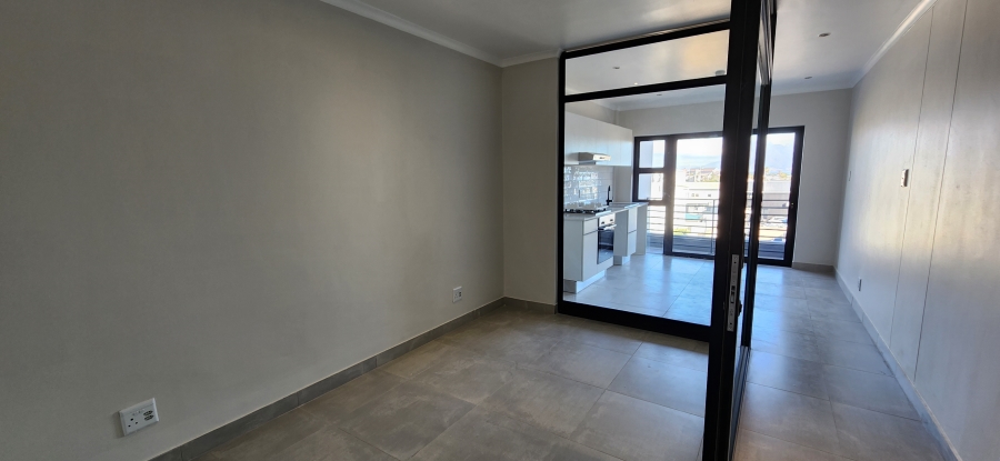 To Let 1 Bedroom Property for Rent in Table View Western Cape